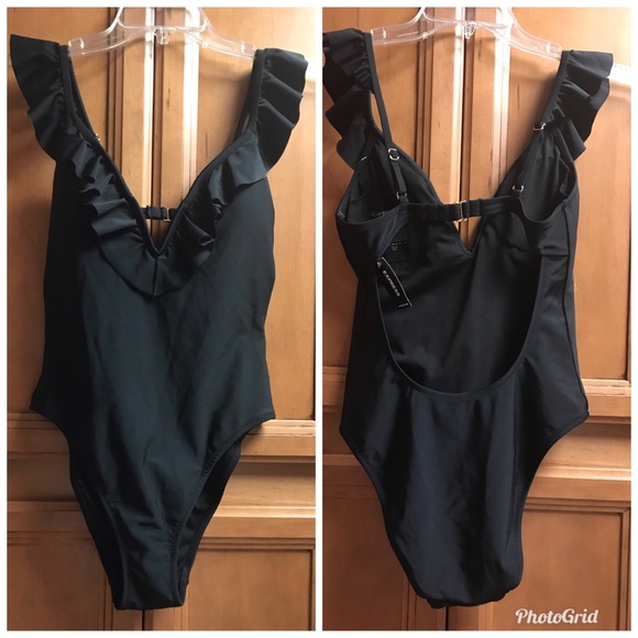 EXPRESS Ruffle V-Wire One-Piece Swimsuit BLACK - Picture 5 of 7